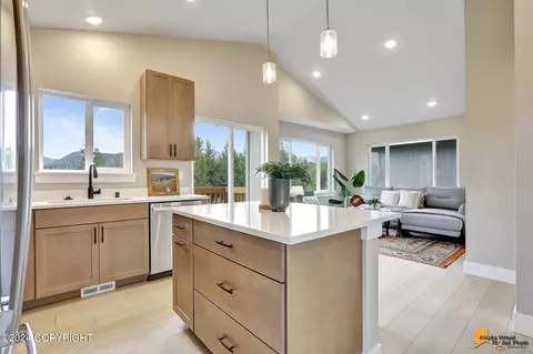 5951 Takotna Loop, Anchorage, AK 99504