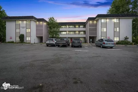 140 Eagle St # 203, Anchorage, AK 99501
