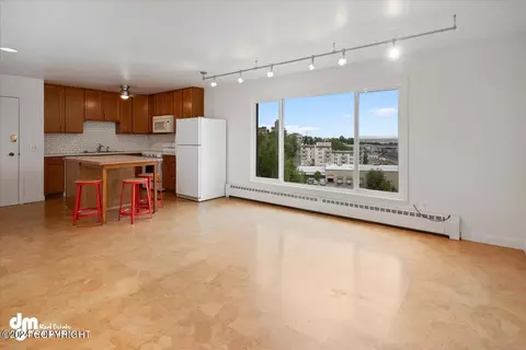 140 Eagle St # 203, Anchorage, AK 99501 photo 8