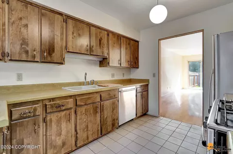 4105 Hampton Dr, Anchorage, AK 99504 photo 10
