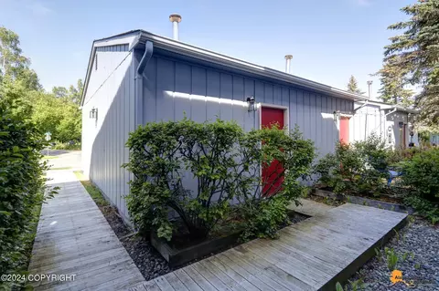 4105 Hampton Dr, Anchorage, AK 99504 photo 25