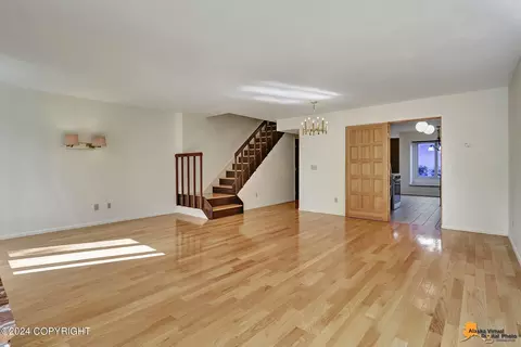 4105 Hampton Dr, Anchorage, AK 99504 photo 6