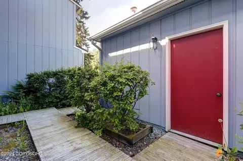 4105 Hampton Dr, Anchorage, AK 99504 photo 26