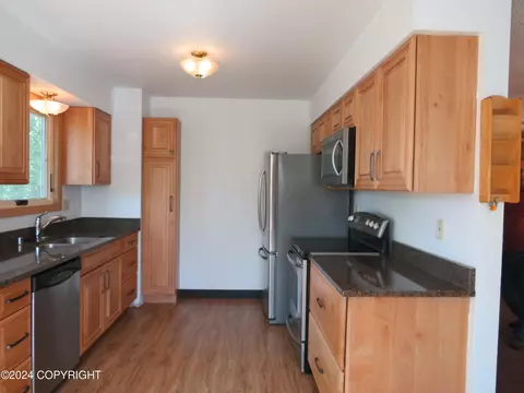 19033 N Chichagof Loop, Eagle River, AK 99577 photo 3
