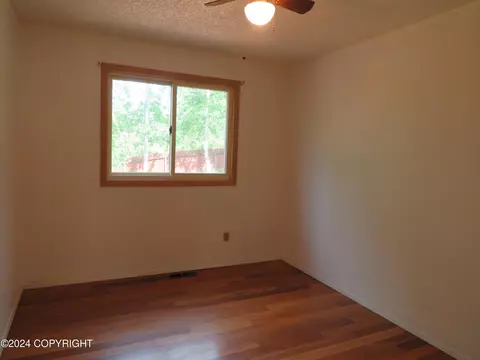 19033 N Chichagof Loop, Eagle River, AK 99577 photo 8