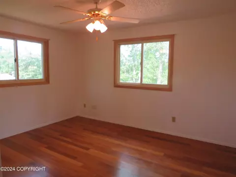 19033 N Chichagof Loop, Eagle River, AK 99577 photo 9