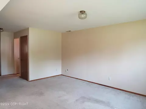 19033 N Chichagof Loop, Eagle River, AK 99577 photo 15