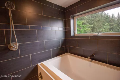 Bath - 513 First Ave, Seward, AK 99664 photo 5 of 7
