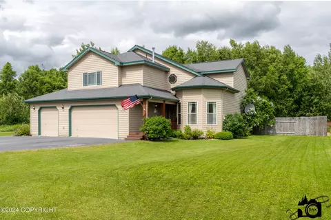 10725 E Brittney Cir, Palmer, AK 99645