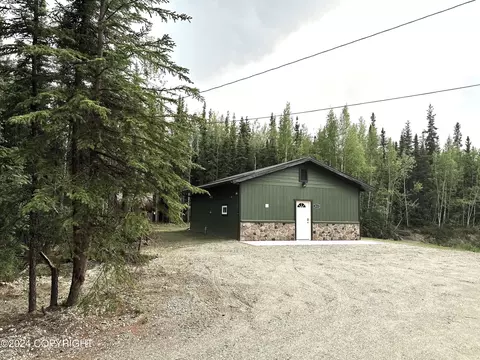 3819 Lyle Ave, North Pole, AK 99705