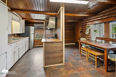 Kitchen - 6800 E 10th Ave, Anchorage, AK 99504 photo 3 of 4