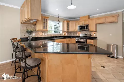 Kitchen - 13521 Vasili Dr, Eagle River, AK 99577 photo 1 of 4