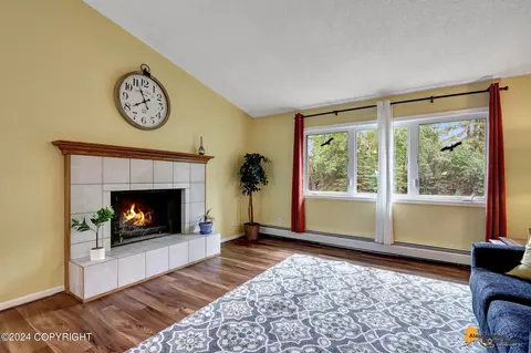 Living - 5321 E 98th Ave, Anchorage, AK 99507 photo 1 of 2