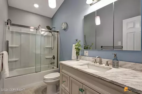 Bath - 5321 E 98th Ave, Anchorage, AK 99507 photo 1 of 2