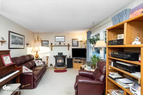 17505 Meadow Creek Dr, Eagle River, AK 99577 photo 5