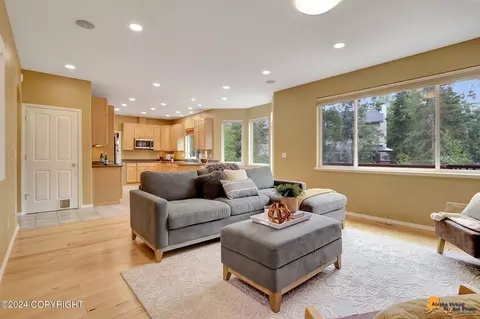 8703 Mendocino Cir, Eagle River, AK 99577 photo 16