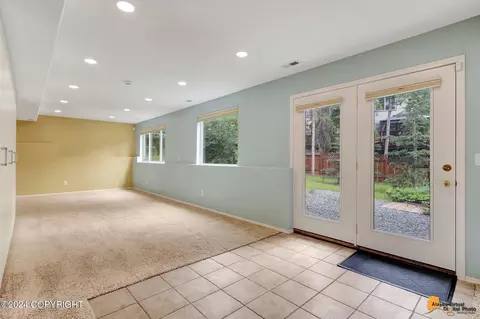 8703 Mendocino Cir, Eagle River, AK 99577 photo 35