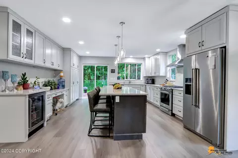 5213 E Brumage Dr, Wasilla, AK 99654