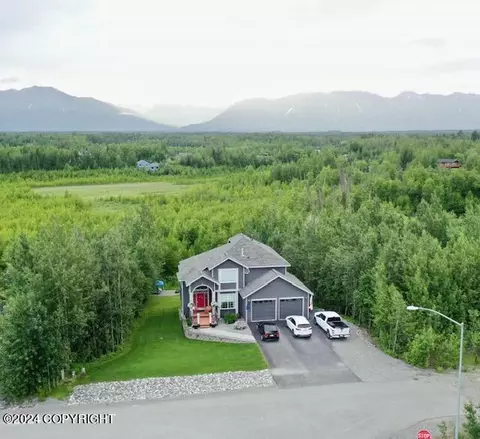 9529 E Spring Creek Cir, Palmer, AK 99645