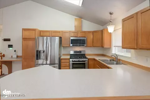 11857 Galloway Loop # 69, Eagle River, AK 99577 photo 15