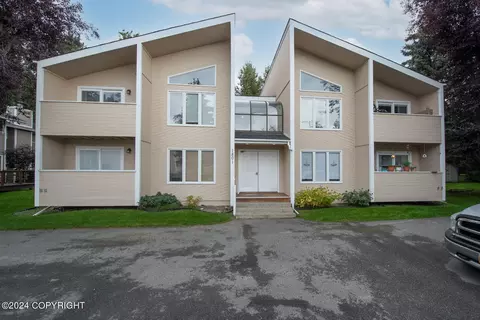 1801 Congress Cir, Anchorage, AK 99507
