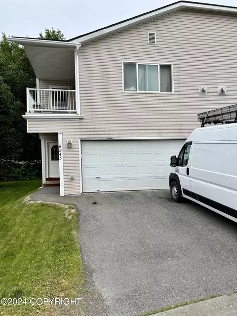 6843 Brittany Rock Way, Anchorage, AK 99504