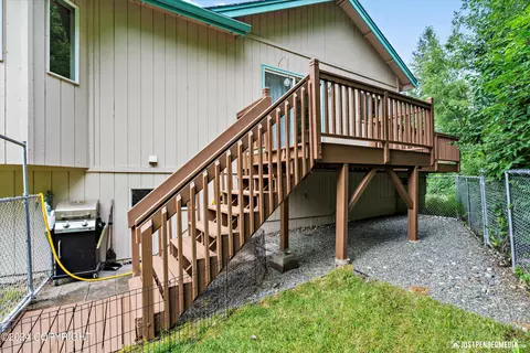 17946 Chardonnay Cir, Eagle River, AK 99577 photo 33