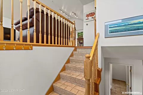 17946 Chardonnay Cir, Eagle River, AK 99577 photo 7