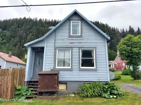 230 12 Second Ave, Seward, AK 99664