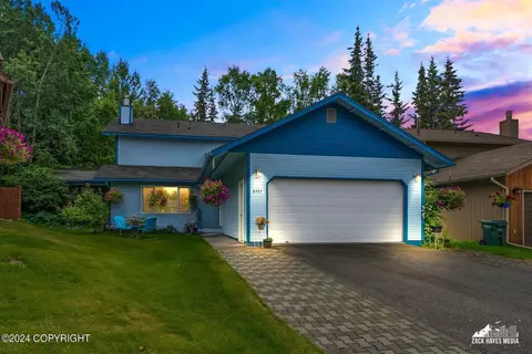 8951 Winchester St, Anchorage, AK 99507