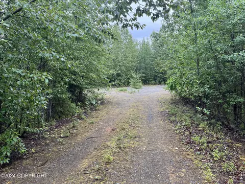 33333 Cantvanda Ct, Soldotna, AK 99669