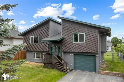 7041 Chad St, Anchorage, AK 99518