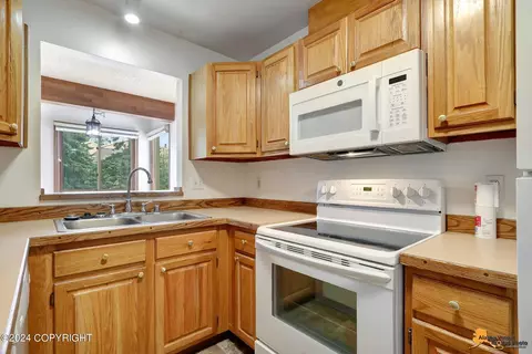 3031 E 42nd Ave # 401, Anchorage, AK 99508 photo 8