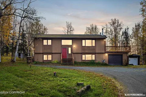 1750 E Pintail Dr, Wasilla, AK 99654