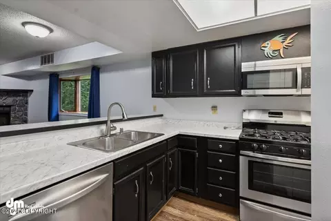 Kitchen - 1850 E 72nd Ave # 01, Anchorage, AK 99507 photo 1 of 3