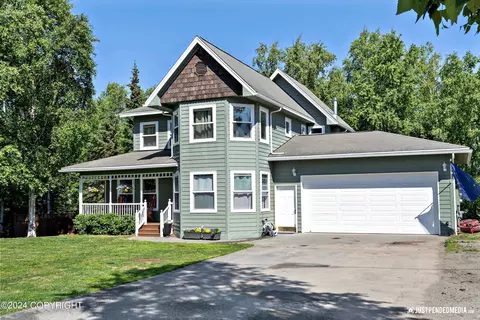 7447 E Matanuska Spur Rd, Palmer, AK 99645