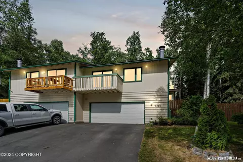 9431 Agattu Cir, Eagle River, AK 99577