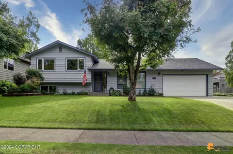 3100 Princeton Way, Anchorage, AK 99508