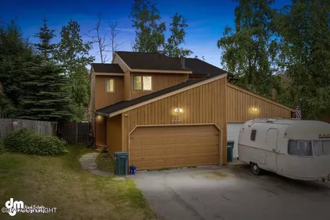 2221 Jennison Cir, Anchorage, AK 99508