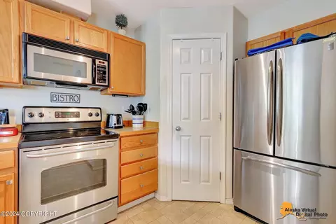 6342 Whispering Loop # 28B, Anchorage, AK 99504 photo 4