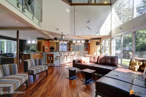 Living - 1710 E 24th Ave, Anchorage, AK 99508 photo 3 of 9