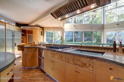 Kitchen - 1710 E 24th Ave, Anchorage, AK 99508 photo 2 of 9