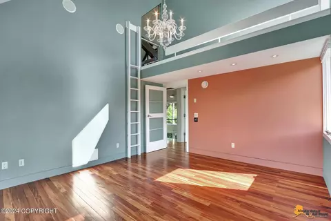 Bedroom - 1710 E 24th Ave, Anchorage, AK 99508 photo 4 of 6