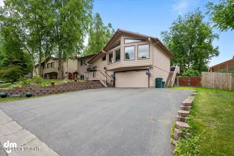 13610 Capstan Dr, Anchorage, AK 99516