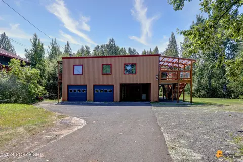 700 Sunset Dr, Anchorage, AK 99501 photo 1