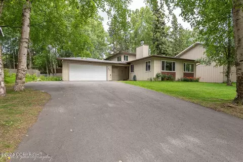 621 Bounty Dr, Anchorage, AK 99515