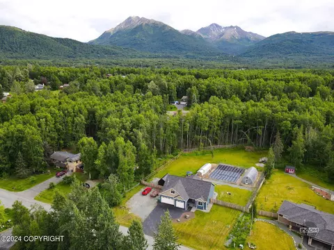 View/Area - 23070 Sheltering Spruce Ave, Chugiak, AK 99567 photo 5 of 15