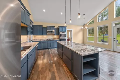 Kitchen - 23070 Sheltering Spruce Ave, Chugiak, AK 99567 photo 7 of 9