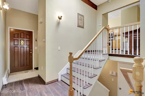 271 Dailey Ave # 10, Anchorage, AK 99515 photo 3