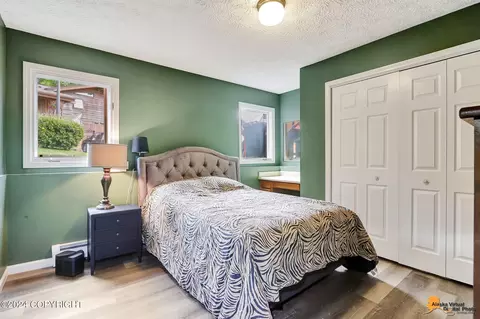 271 Dailey Ave # 10, Anchorage, AK 99515 photo 9